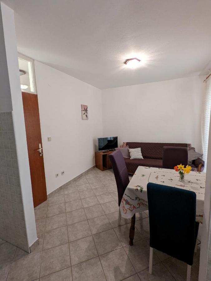 Apartment Bracic Vodice Eksteriør billede